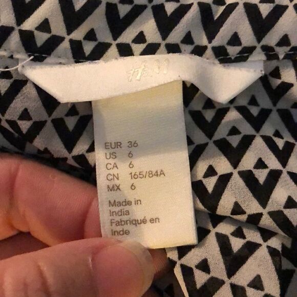 H & M Top - Picture 6 of 6